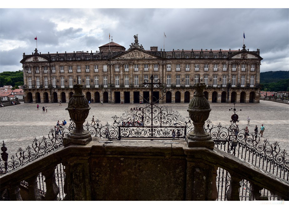 Saint jacques de Compostele - Parvis de la Basilique - Juillet 2015