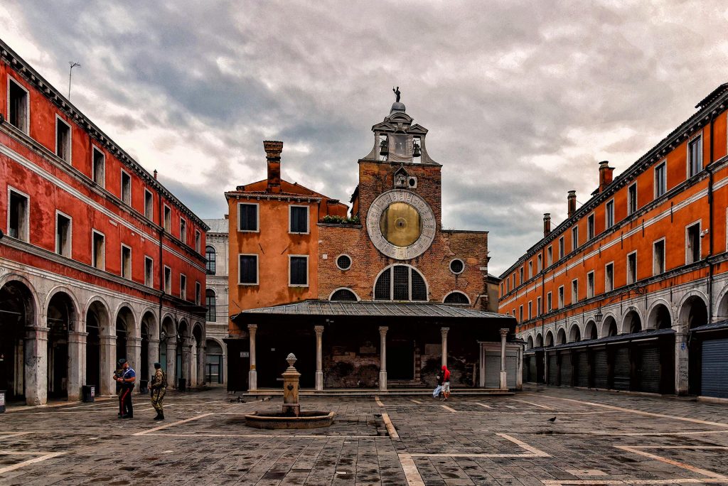 Une Place à Venise
