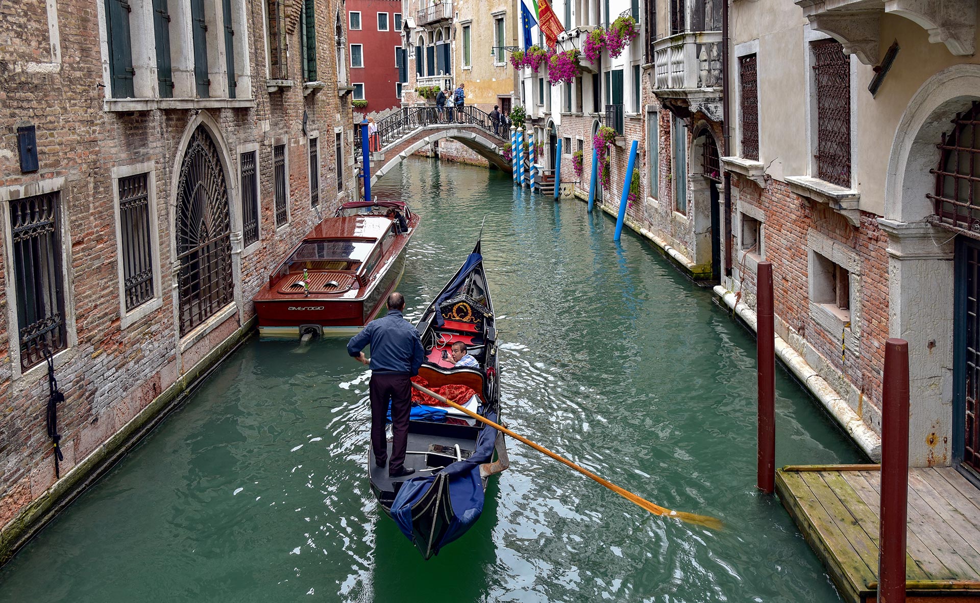 Les Gondoles de Venise